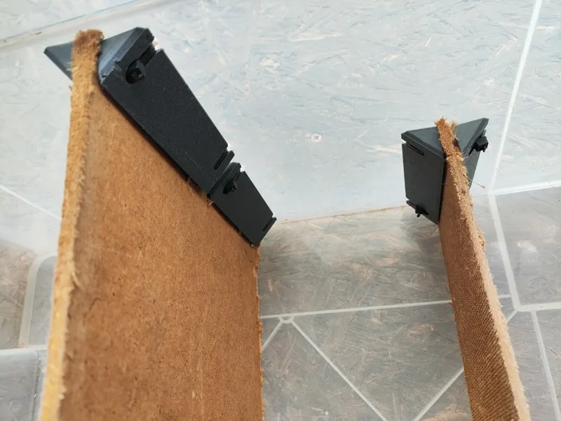 Divider/plate bracket for zip ties and no hardware
