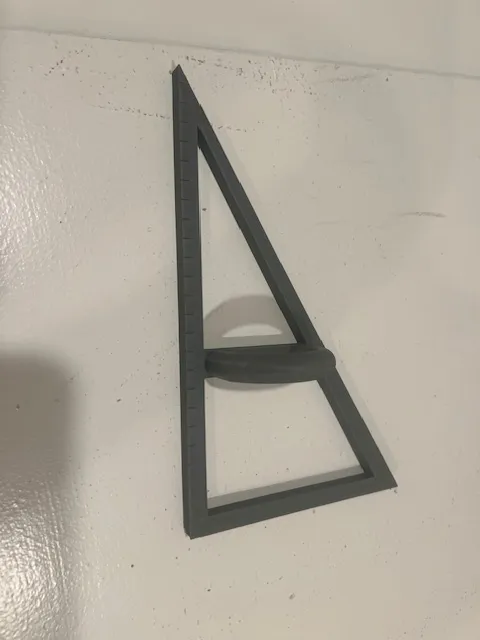 Triangle straight edge