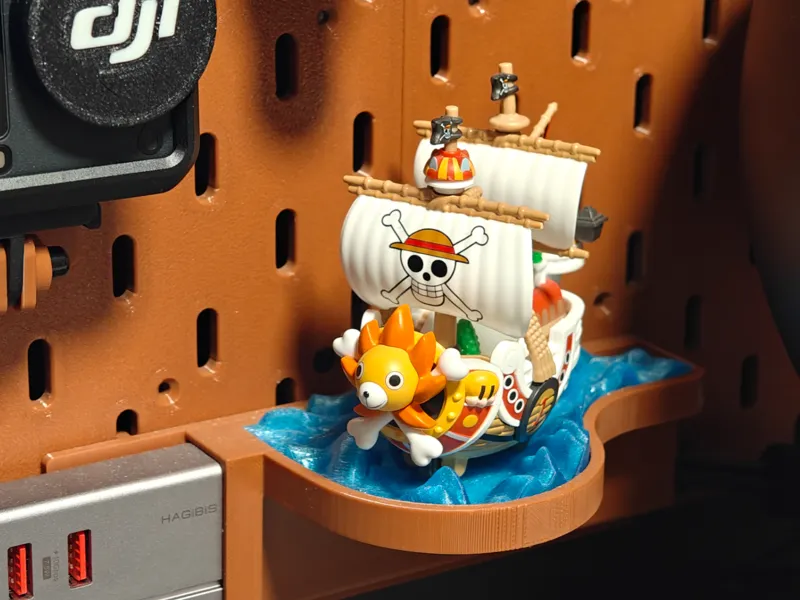 某玛特的航海王千里阳光号盲盒手办洞洞板展台