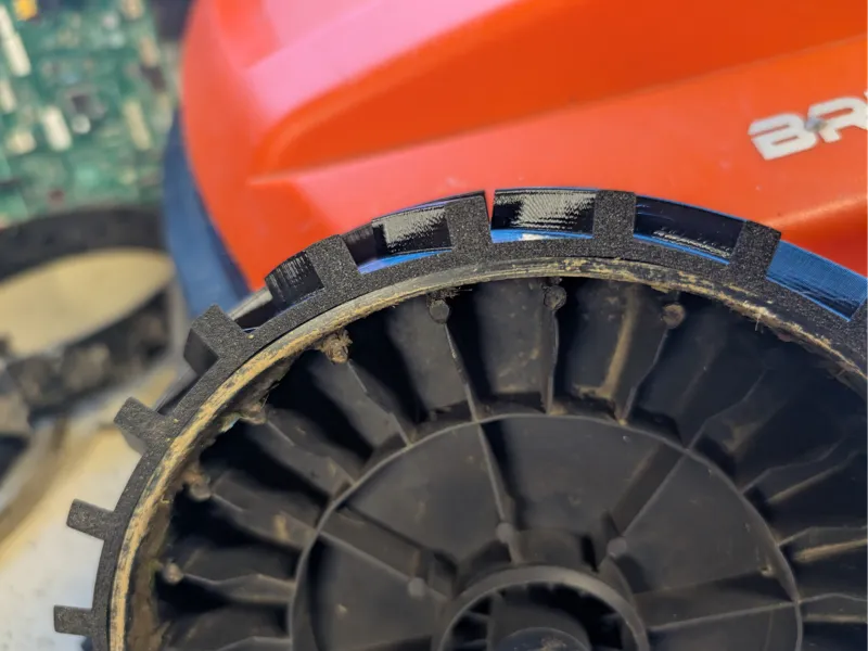 Yardforce-500-tyre