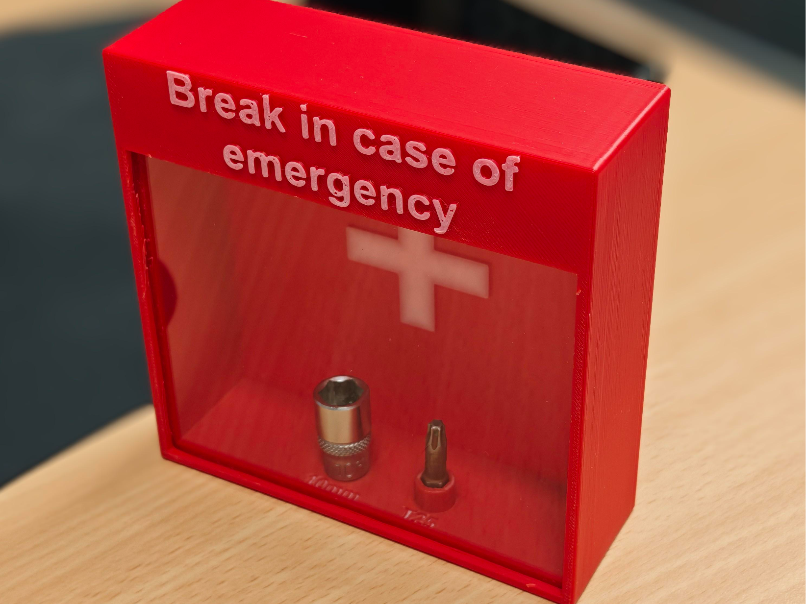 Emergency Socket - Break in emergency 10 mm T25