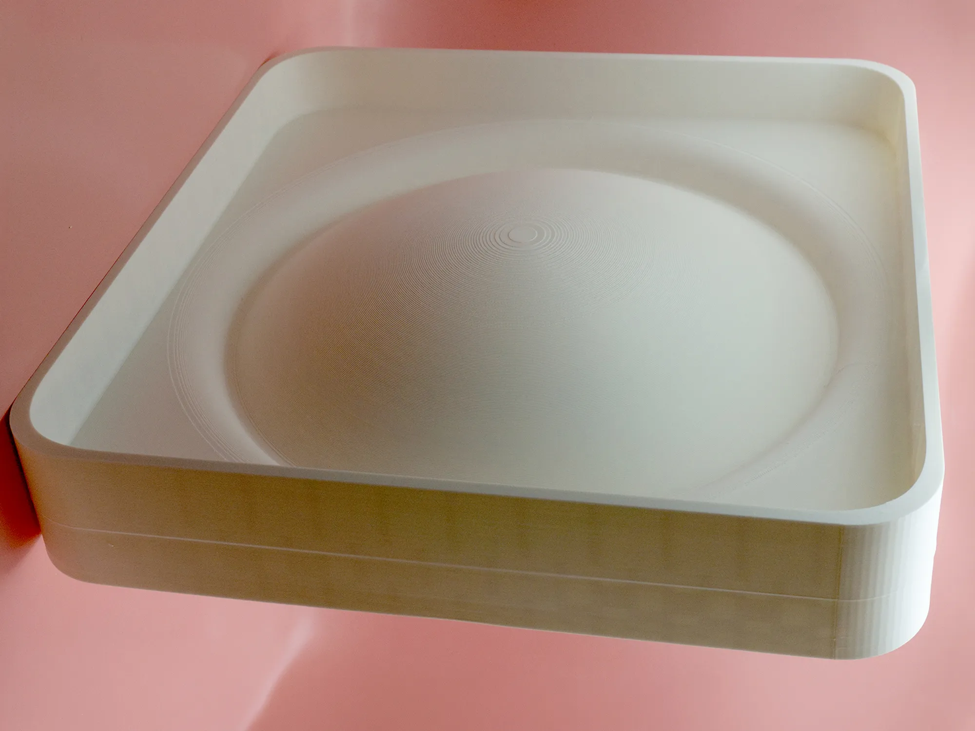 concrete bowl mold that has been 3D printed