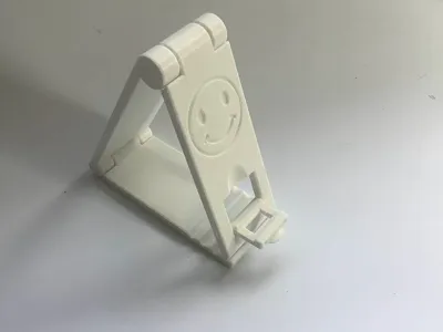 Smiley Face Phone Stand (Print in Place)