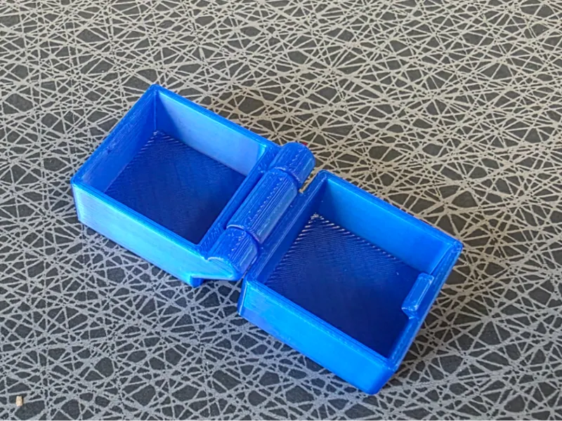 Parametric Hinged box with Latch