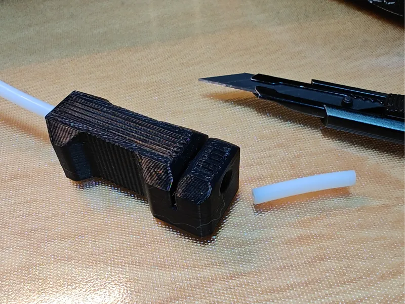 4.0mmPTFE管切割辅助工具