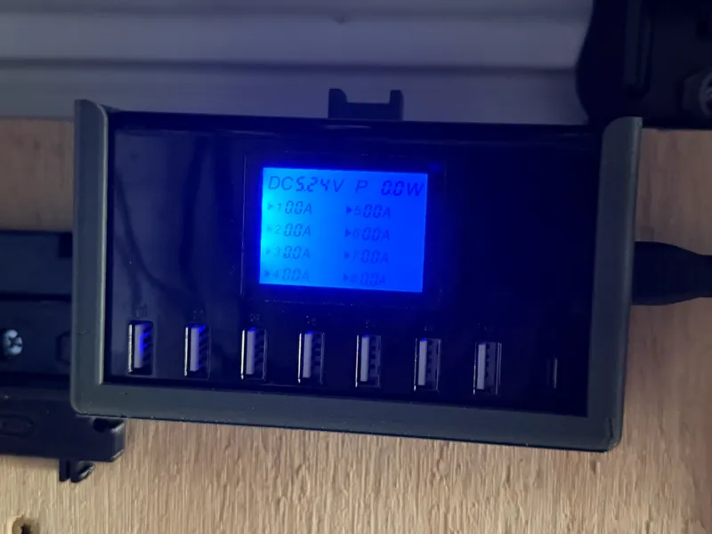 Hanging Power Supply Case