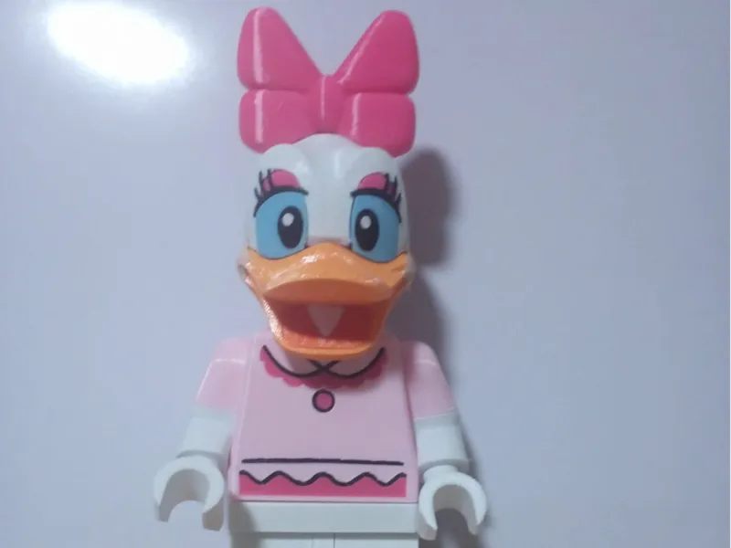 Daisy Duck Giant Minifig