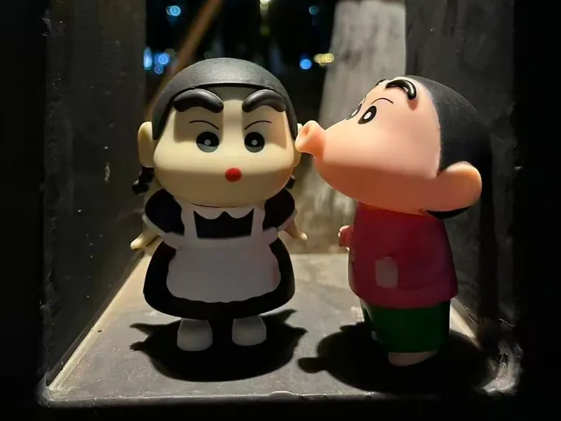 女仆蜡笔小新