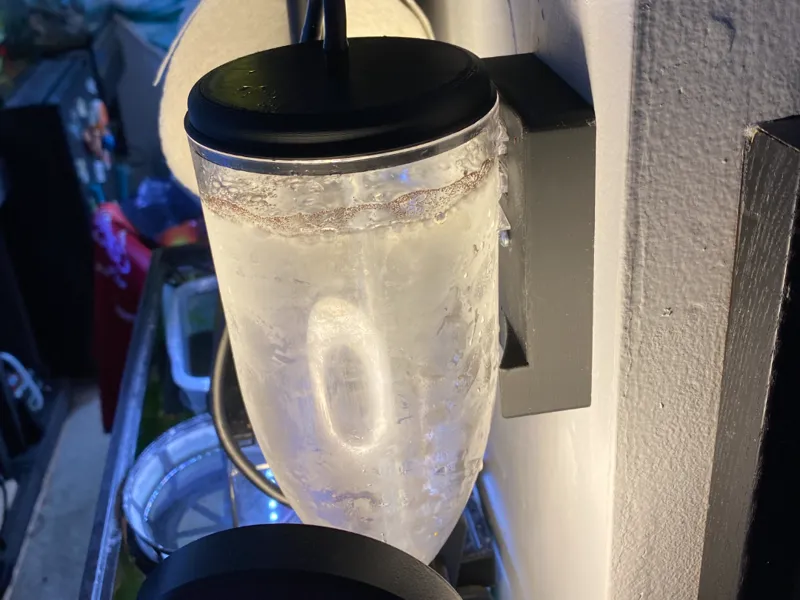 Wall mount for 700ml ziss brine shrimp hatchery