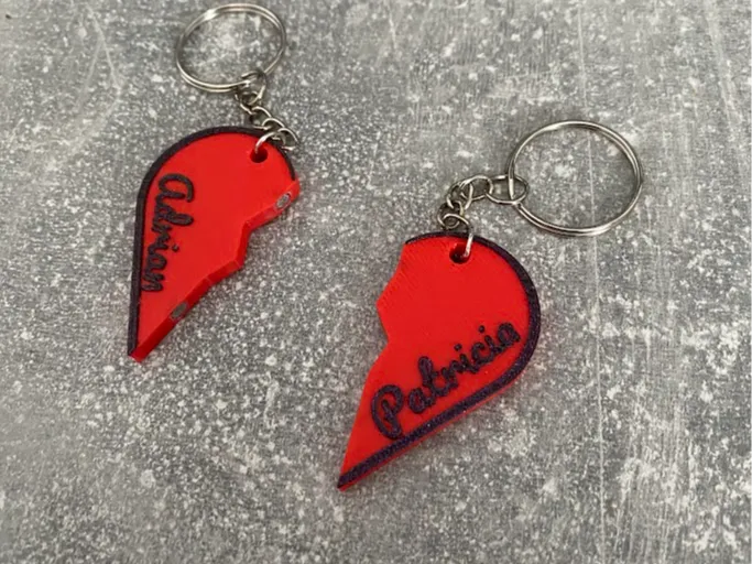 Customizable heart-shaped keychain