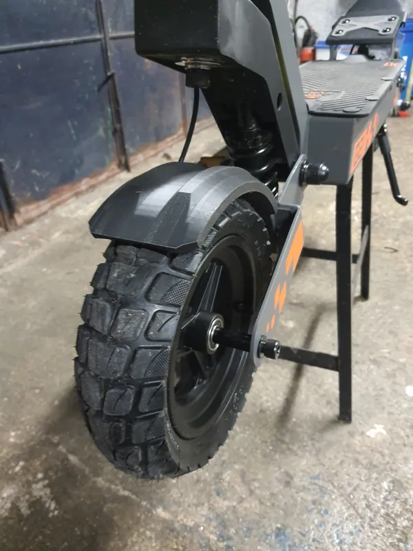 Kukirin Fender