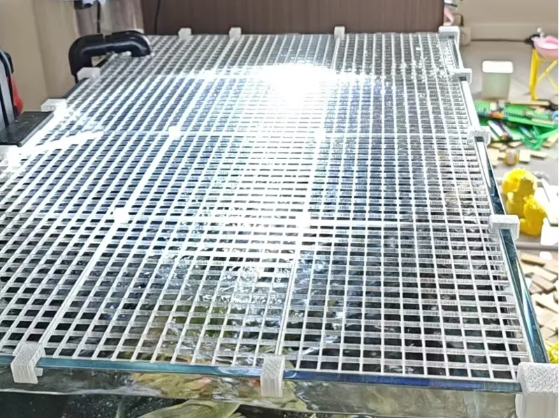 60x40鱼缸防跳网 鱼缸壁厚8毫米/60x30鱼缸防跳网 鱼缸壁厚6毫米