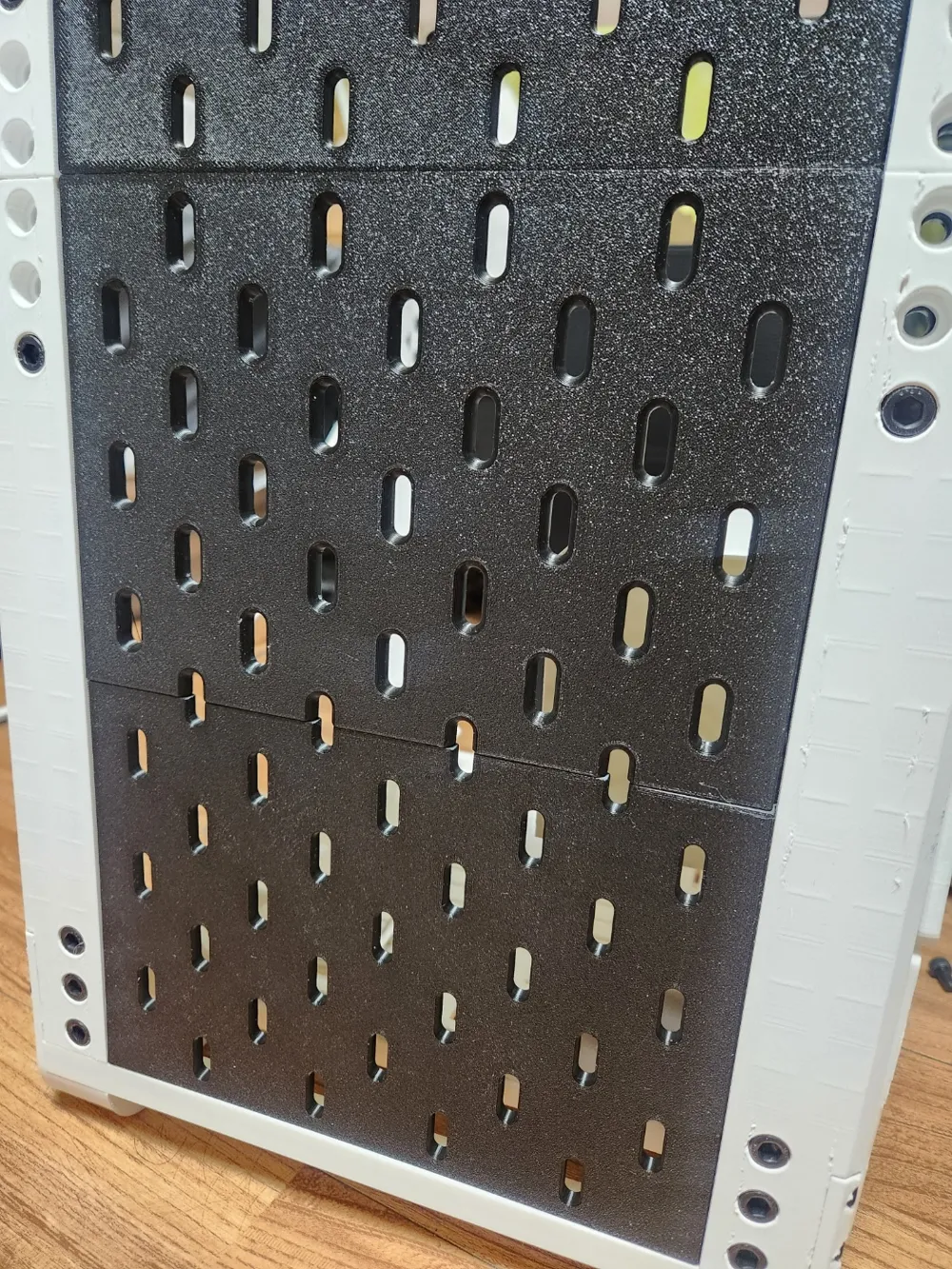 Kws Rack KWS-V2 Rack SKADIS Side Panel (3U) - Free 3D Print Model - MakerWorld