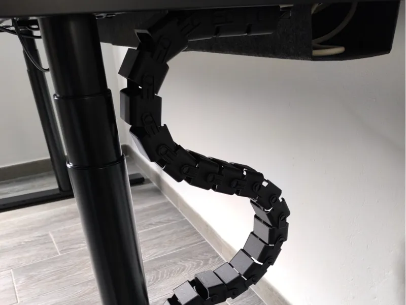 cadena de cables para desk del ikea malomrade