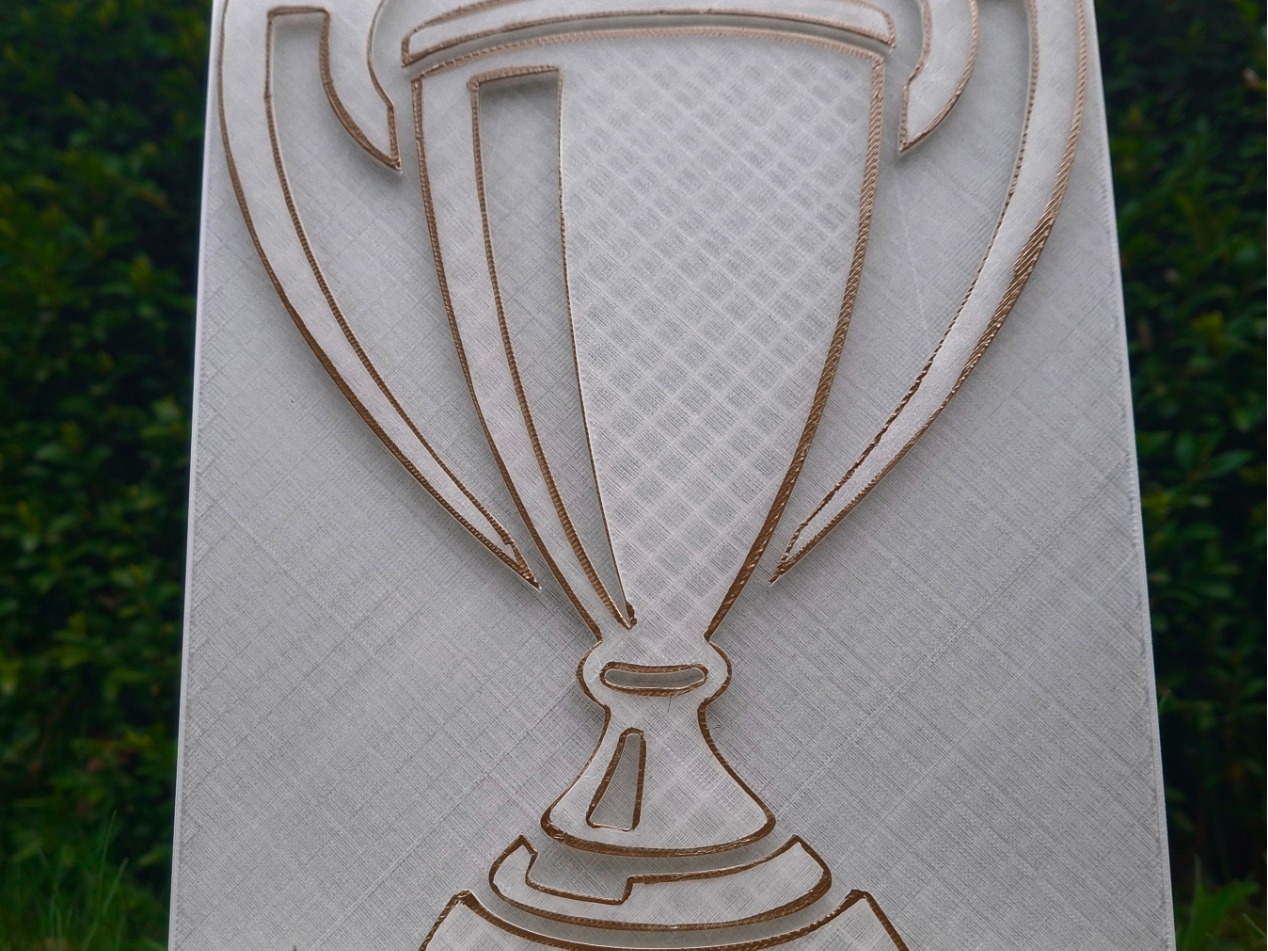 Personalisierbare Mini‑Trophäe
