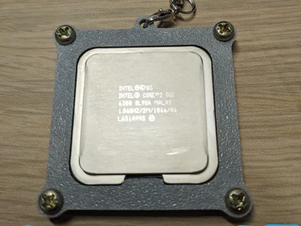 Porte-clés flamme pour processeur LGA775