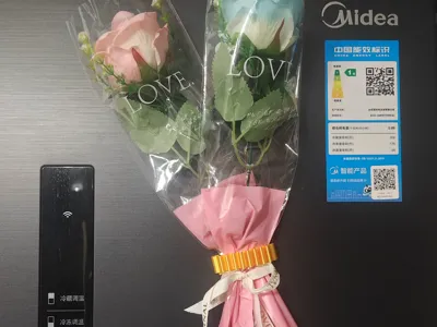 Refrigerator Magnet - Bouquet Clip