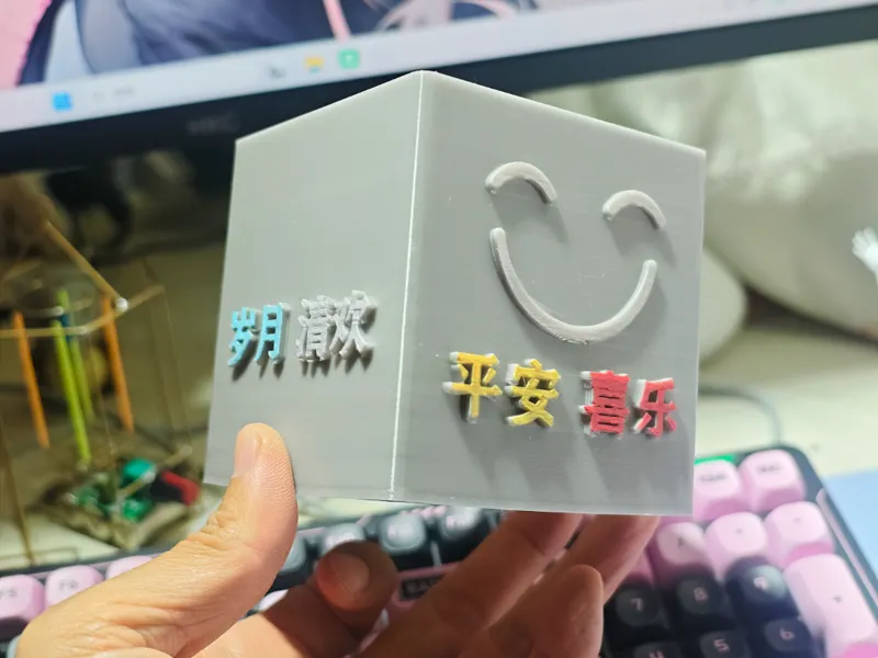 笔筒，收纳盒。