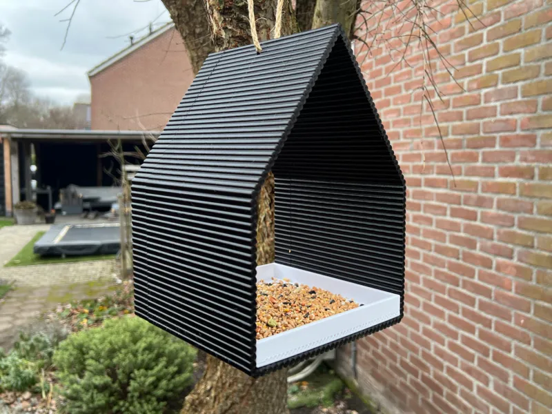 Bird feeder house