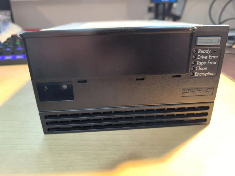 Quantum HP LTO-5 tape drive door