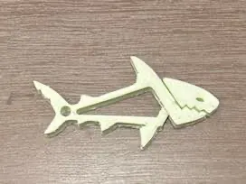 Shark key chain with movable mouth
