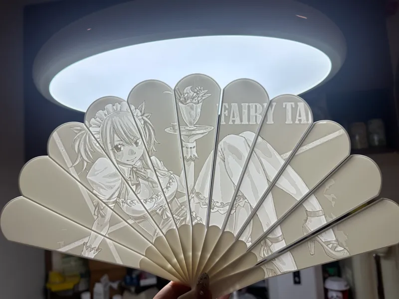 妖精的尾巴 露西浮雕画折扇