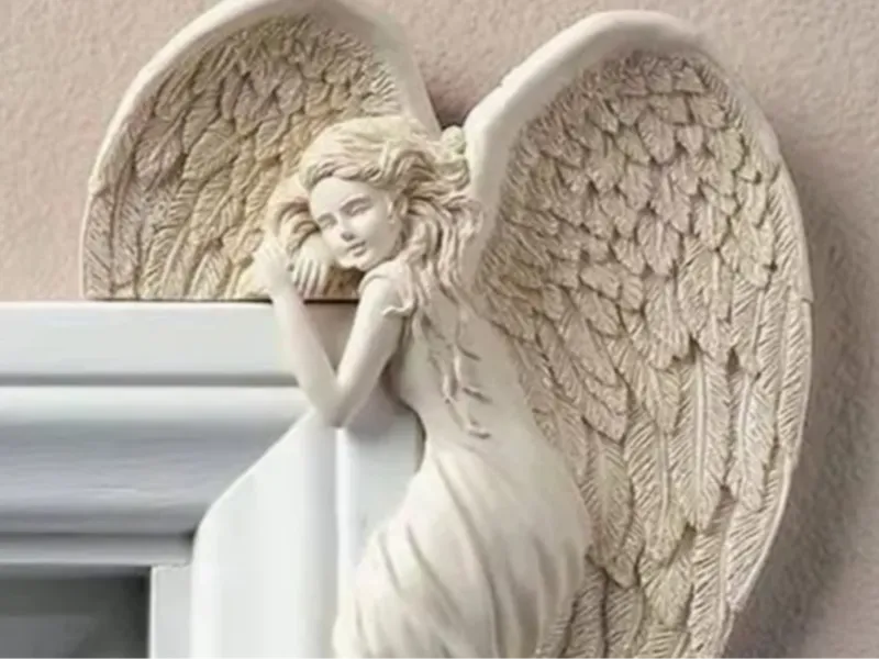 Angel Door Deco right side