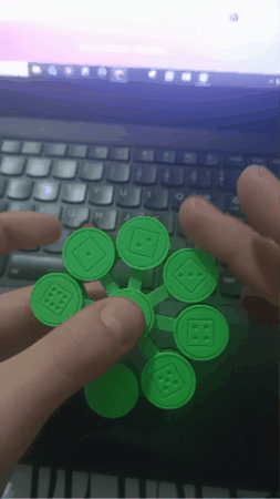 Fidget Spinner With 8 Dice Faces