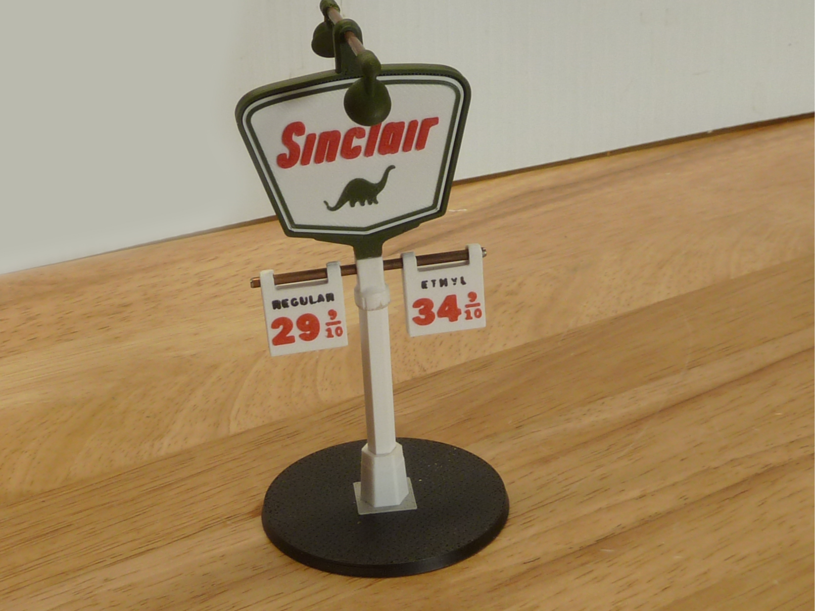 Vintage Service Station Road Sign 1/64th Scale