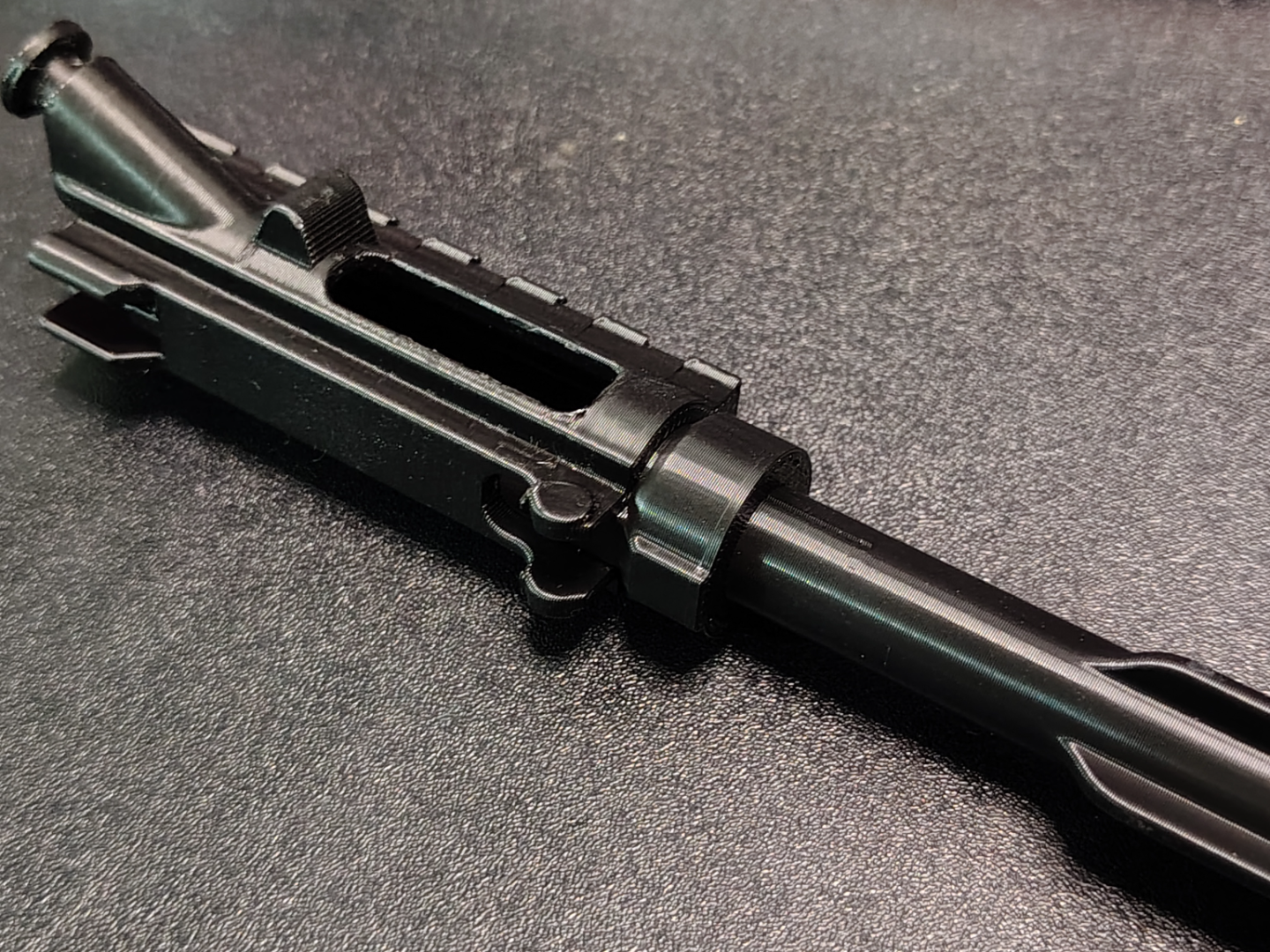 AR-15 / M4 Fidget Upper Receiver & Barrel Mod