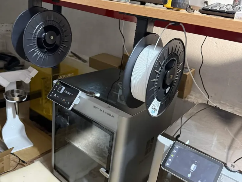 Filament Holder