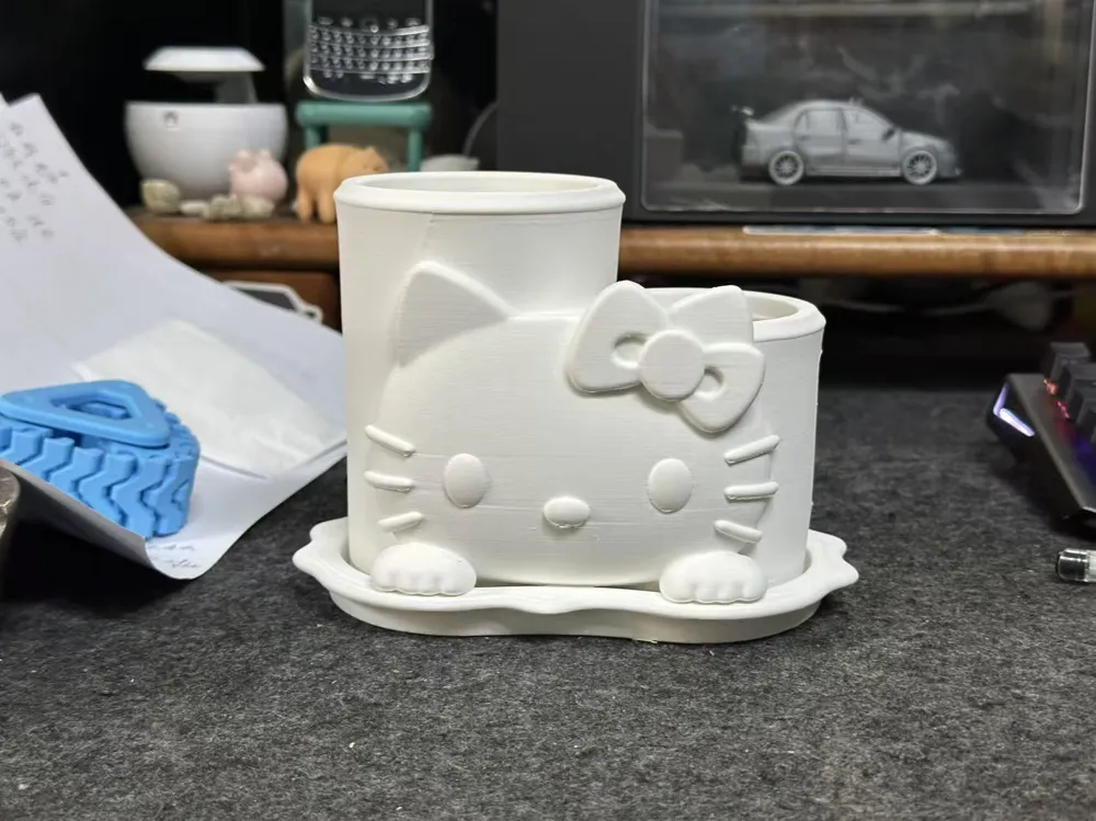 hello kitty double barrel pen holder - Free 3D Print Model - MakerWorld