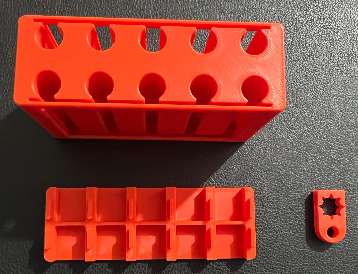 Pop-up Magnetic Storage Box - Free 3D Print Model - MakerWorld