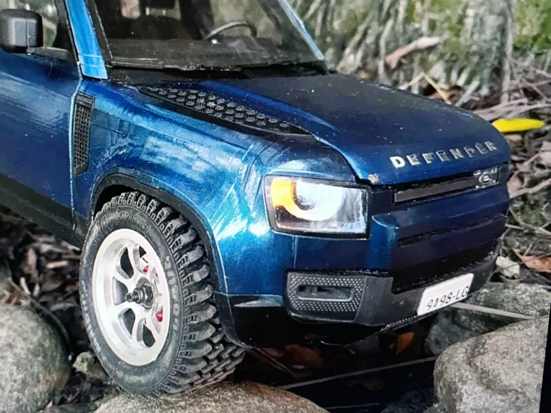 LEND ROVER DEFENDER