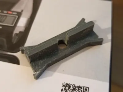 Holder for tube R-003
