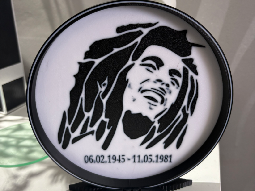 Bob Picture Frame 