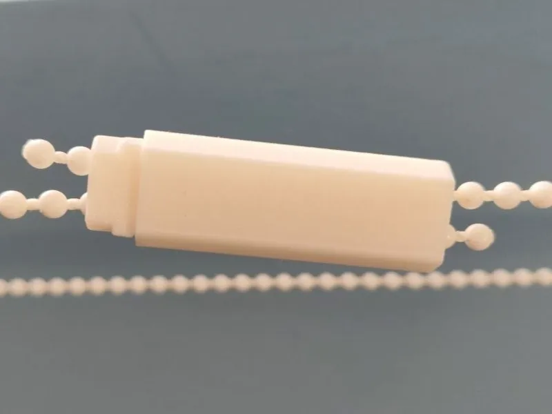 Roller blind chain holder - Giunto reggi catenella