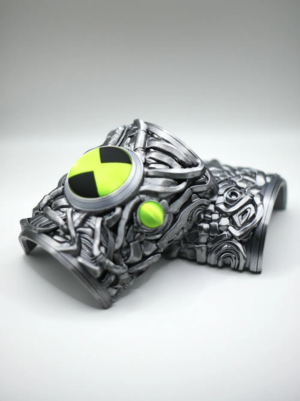 ben-10-comic-dynamite-omnitrix-modelo-gratuito-para-impress-o-3d