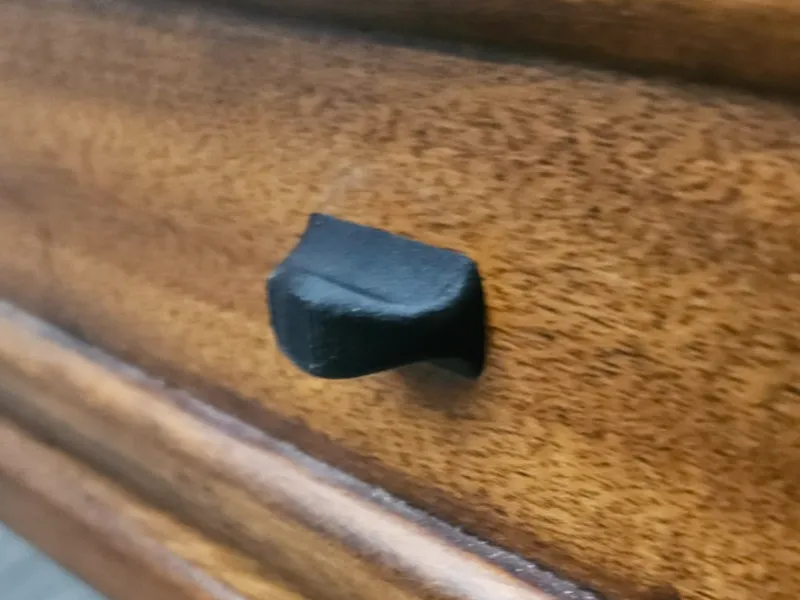 Small drawer knob, 1 inch wide, 0.5 depth
