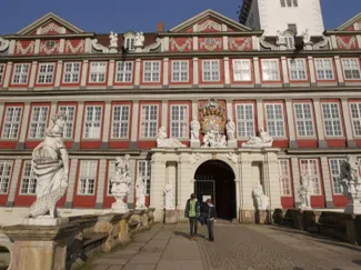 Figuren der Schloss Brücke in Wolfenbüttel