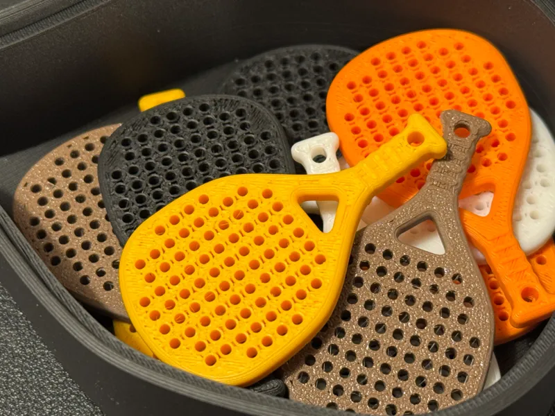 Padel racket keychain
