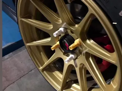 Stylish 17mm lug nut cover