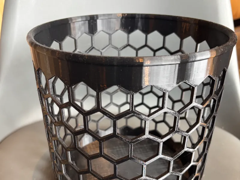 Hexagon trash can 256X256X256