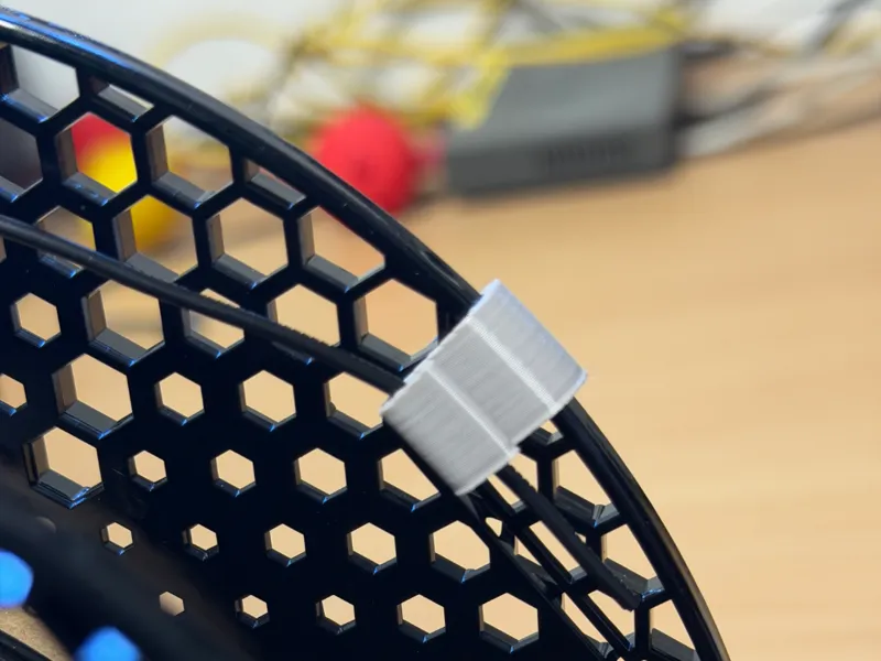 Filament-Clip Light