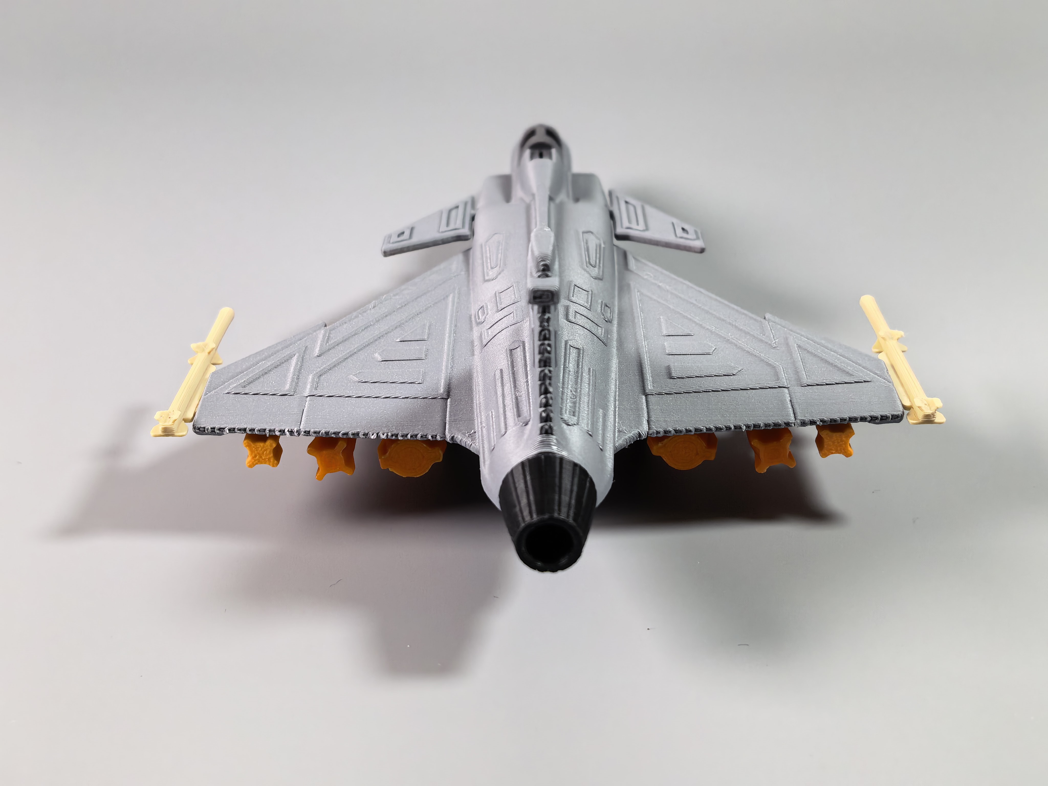 鹰狮战机JAS-39 - 免费3D 打印模型- MakerWorld