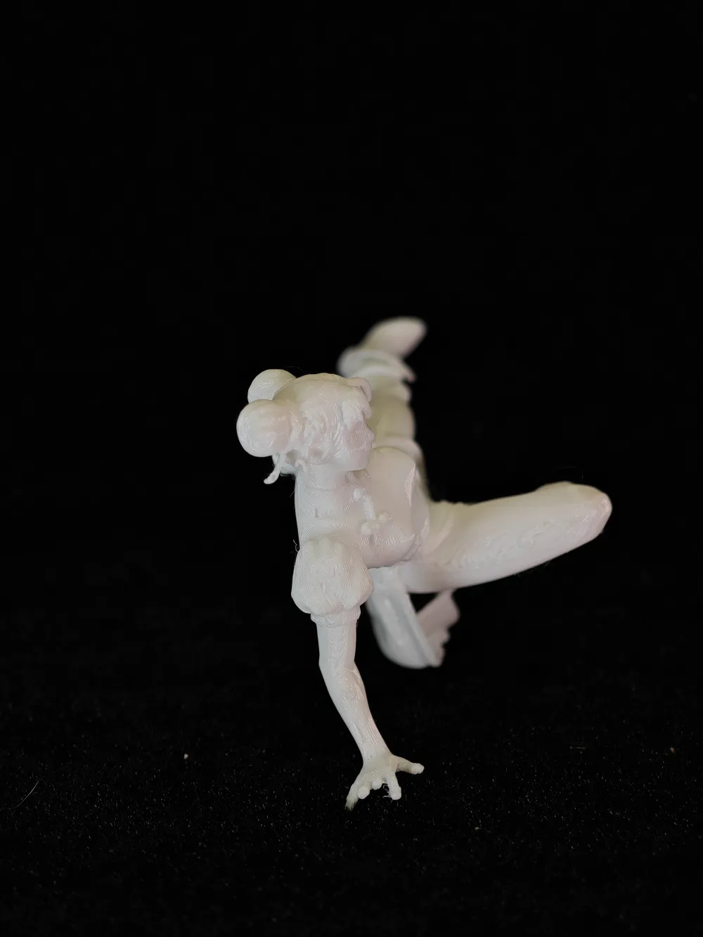 Chun-Li Side Kick - Free 3D Print Model - MakerWorld