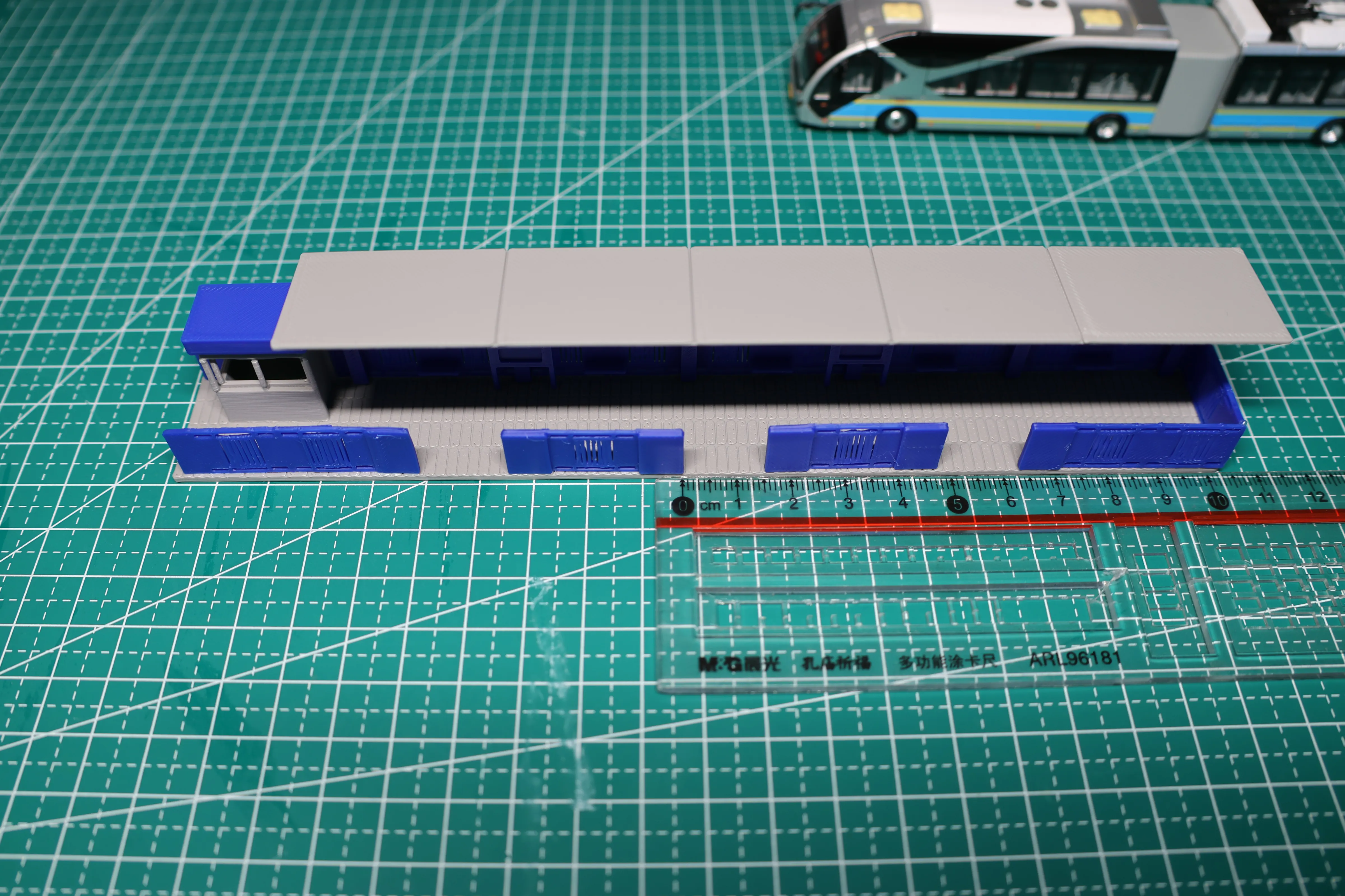 Beijing BRT Rapid Bus Platform 2.0 Detail Enhanced Version 1:110 Scale ...