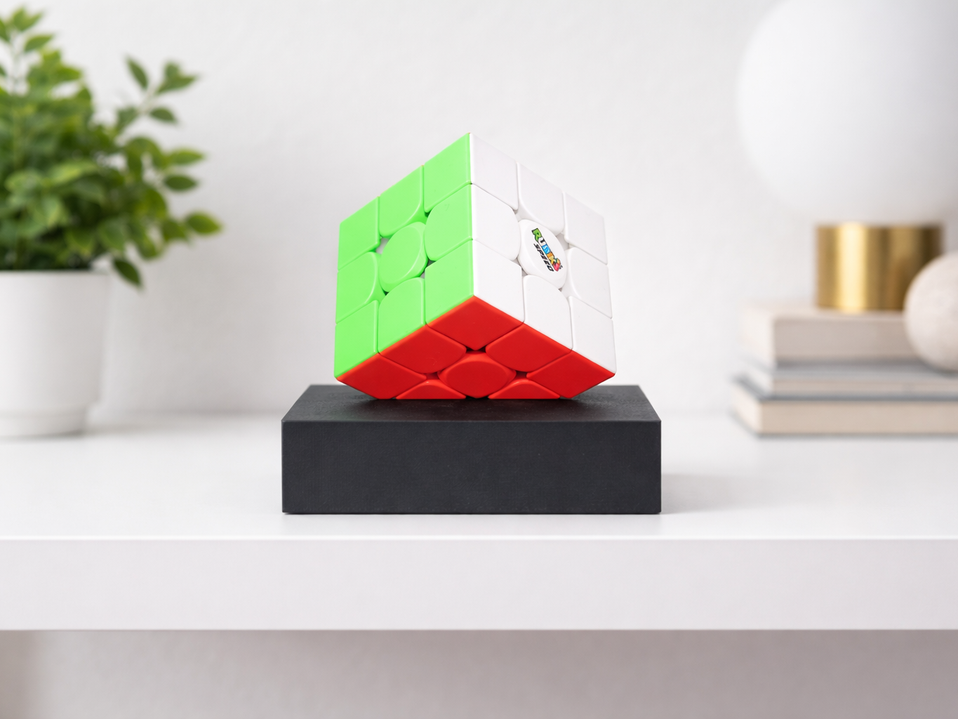 Minimalist Rubiks Cube stand (3x3)