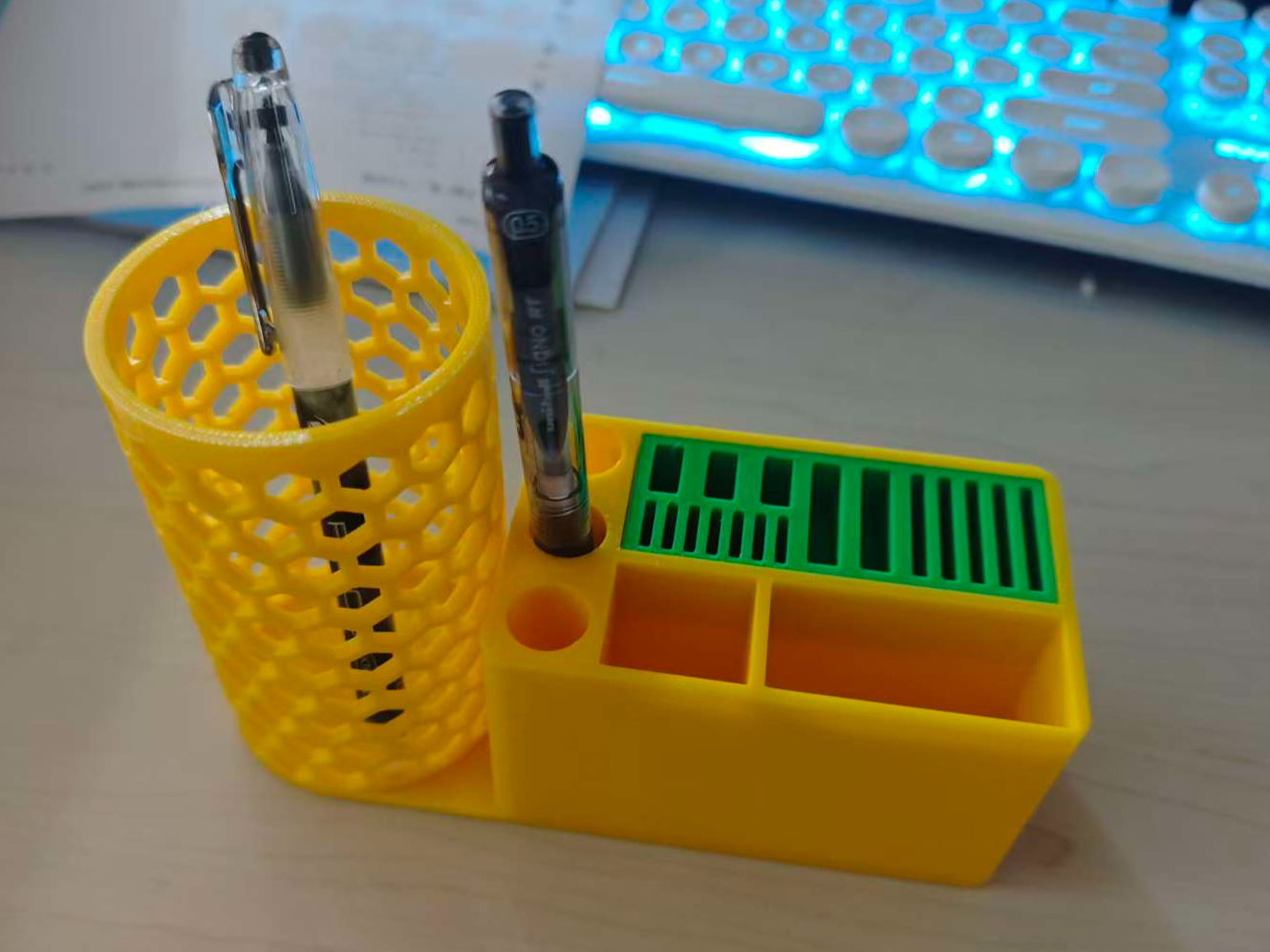 桌面收纳盒