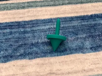 Simple spinning top